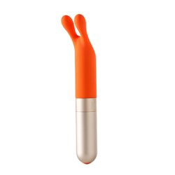 Love Not War - Laska Orange
